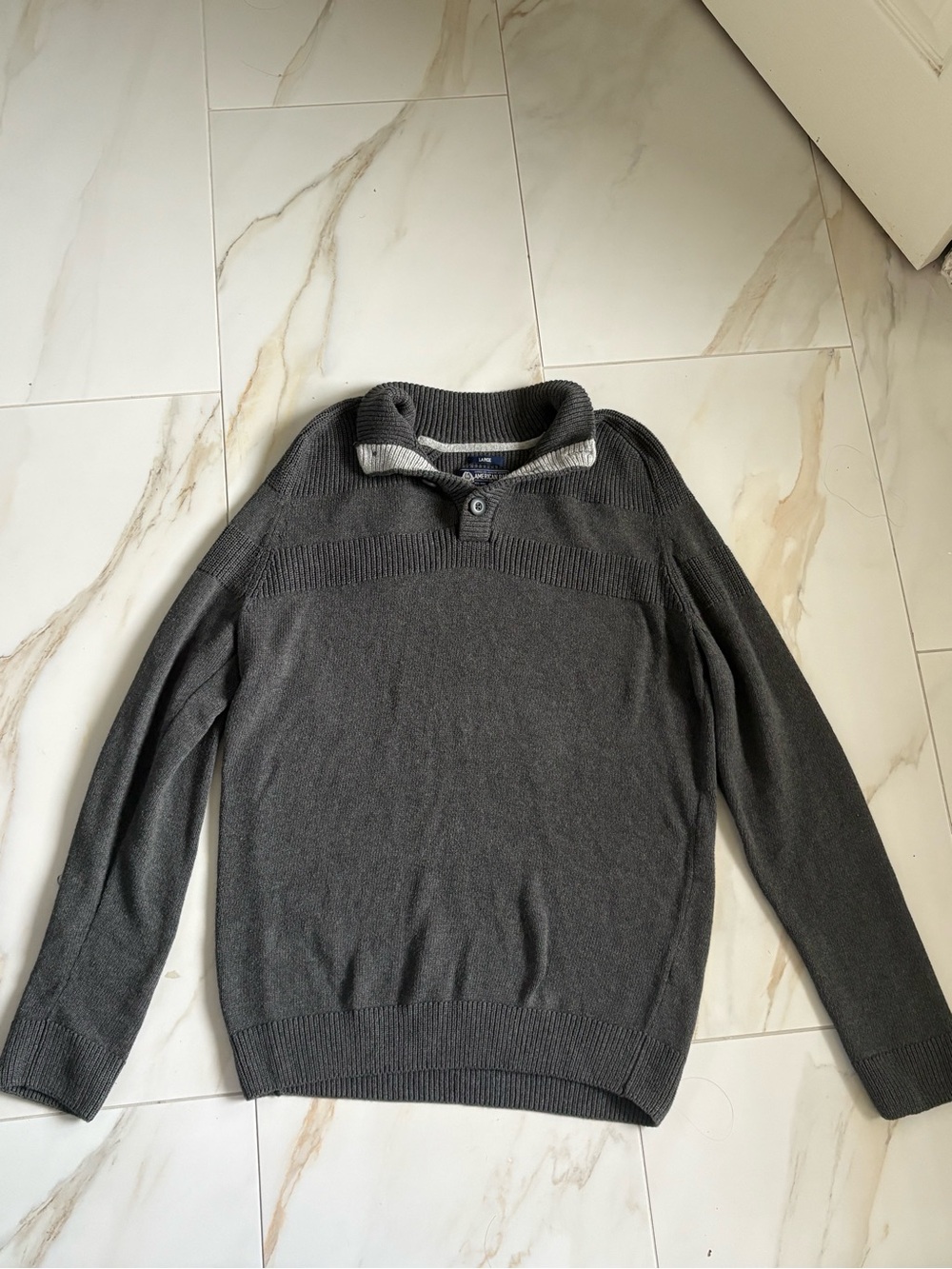 American Rag CIE Men’s Large Charcoal Gray 100% Cotton Button Mock Neck Sweater